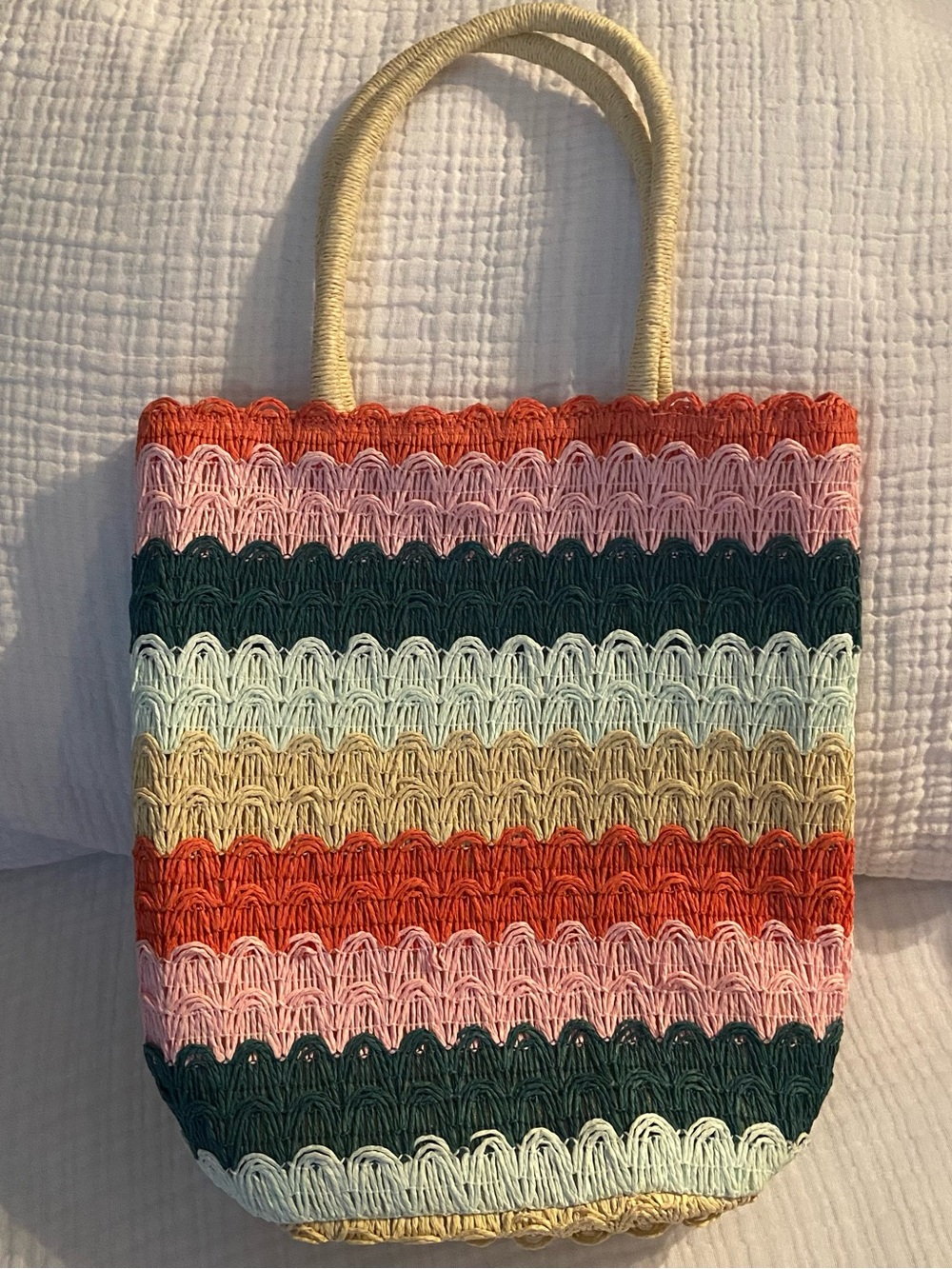 Art class woven paper purse/small beach tote. Clean. 14.5” x 11.5”; ADORABLE!